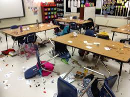 Alexander_Shaq's tweet photo. Okay, long story short, I’m the secondary host for #vsshumour while @macabrewords is on a hiatus.
The #vsshumour #prompt for Wednesday, December 11th, is #mess, because that’s what life is sometimes.
@The_Scribblings
@CBEverettAuthor
@PromptAdvant https://t.co/OjOp6EBrx3