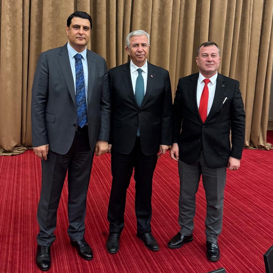 umutymz's tweet photo. Mansur Yavaş Başkanımızın daveti ile Ankara Büyükşehir Belediyesi, UNESCO Türkiye Milli Komisyonu, Tarihi Kentler Birliği ve ÇEKÜL Vakfı iş birliğiyle, 11-12 Aralık 2024 tarihlerinde Ankara Ticaret Odası Meclis Salonu’nda gerçekleşecek olan Tarihi Kentler Birliği ve UNESCO Buluşmasına  Nizip Belediye Başkanımız Ali Doğan ile birlikte katılım sağladık. @mansuryavas06 @alidogan0127