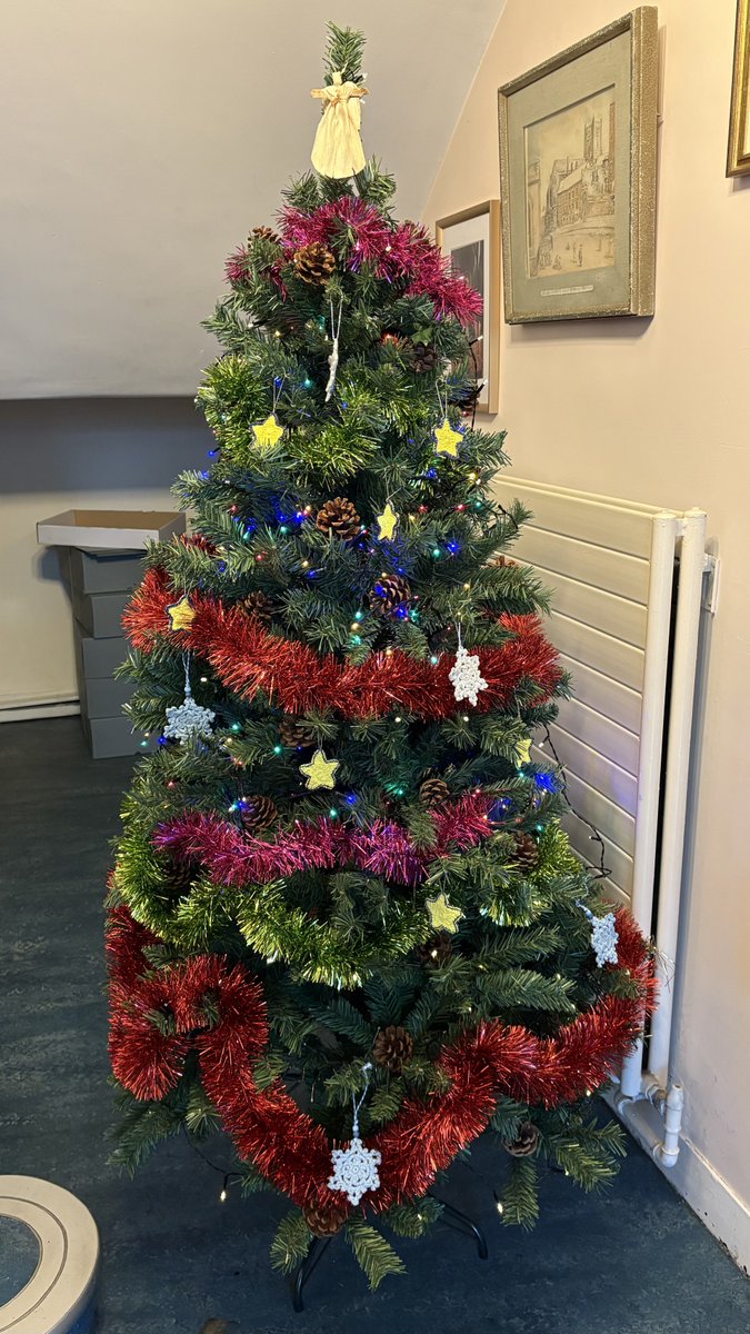rcblibrary's tweet photo. Merry Christmas from the RCB Library! See our new display based around an old Kilternan Christmas poem https://t.co/xxUyugxonH