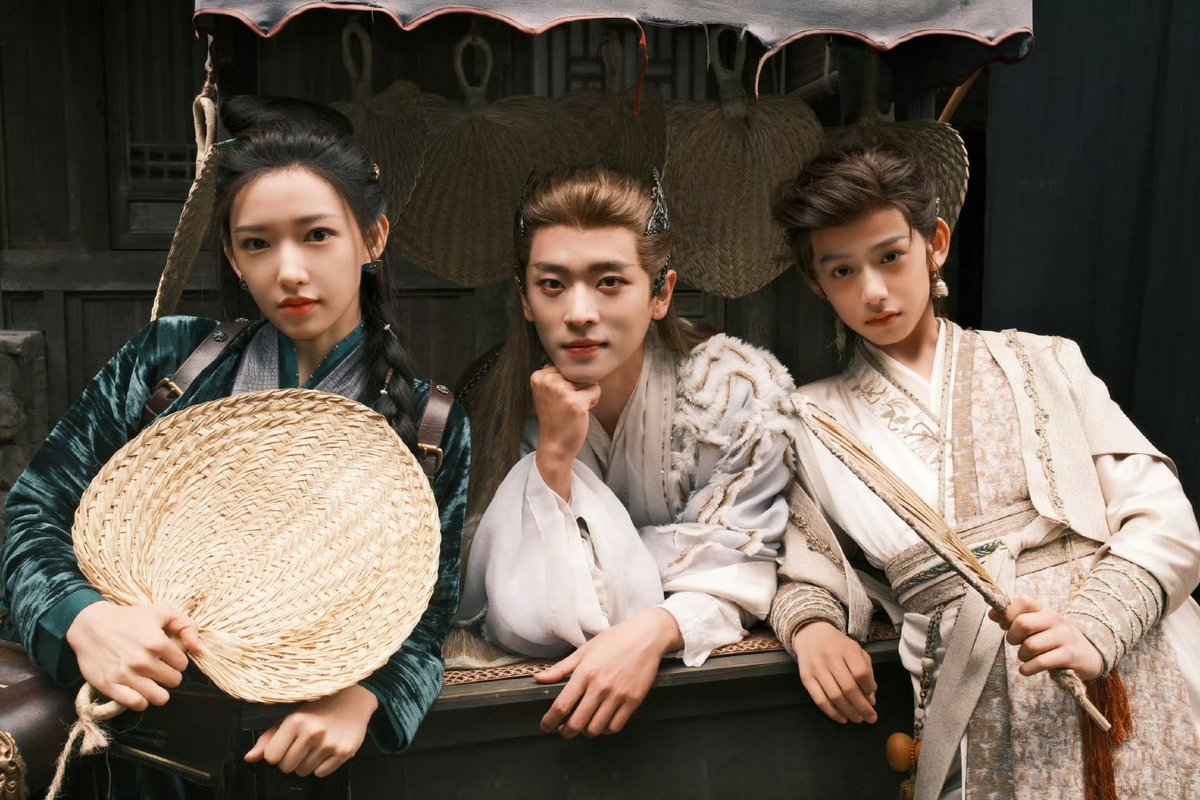 MRXGCH_'s tweet photo. แงงงงงงแก๊ง2เฉิงกับน้องเล็ก รอดูรูปนะค้าบบบบ🥺🥺🥺พี่เหล่ยผู้มีพระคุณมาก เบื้องหลังของเฉิงเซียวไม่มีเลยถ้าไม่เห็นจากคนอื่นแทน

#หลินจื่อเย่ #LinZiYe #林子烨
#เฉิงเซียว #chengxiao #程潇
#เฉิงเหล่ย #ChengLei #丞磊 #大梦归离 #FangsOfFortune #ห้วงฝันหวนคืน https://t.co/oKMxhPbte4