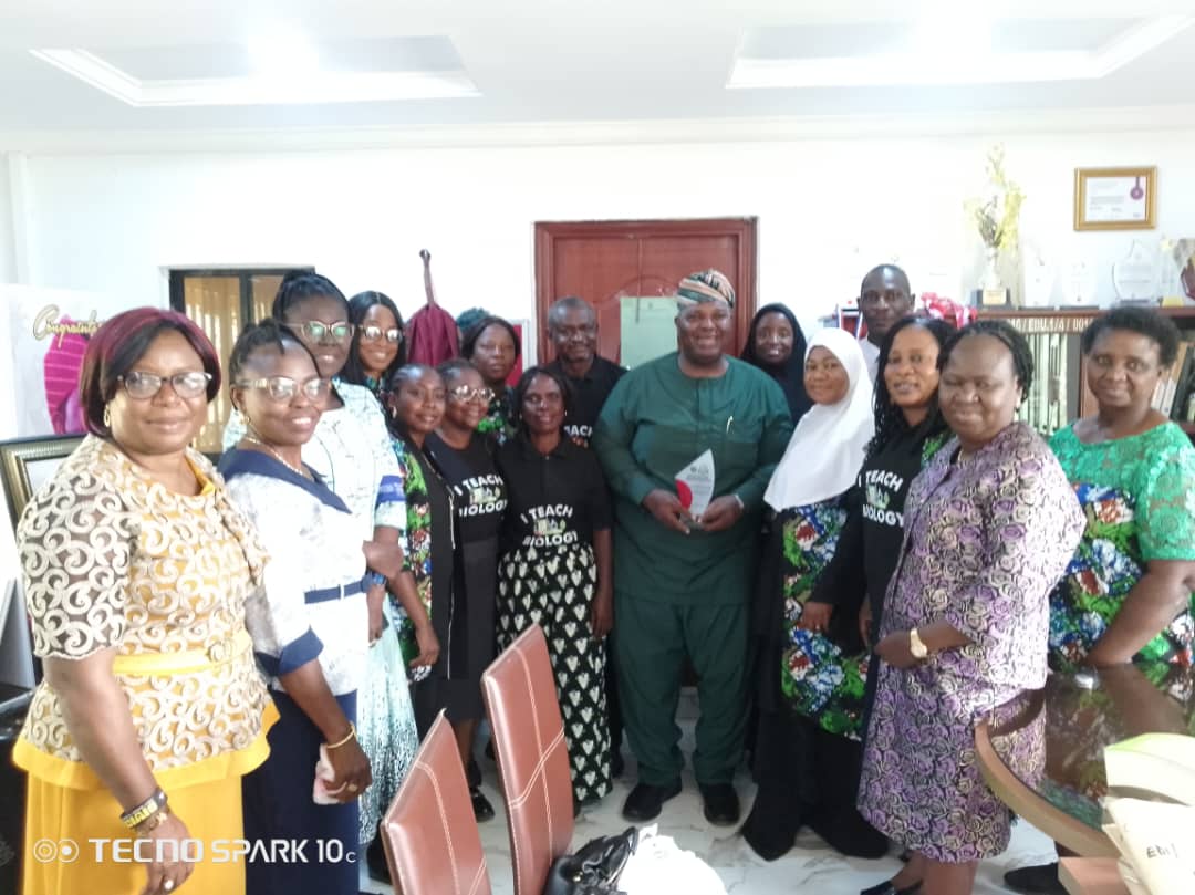 LSGedudistrict1's tweet photo. On December 2nd, 2024, the Biology Teachers Association (BIOTA), Lagos State Chapter, led by their chairman, Mr. Kayode Oni, paid a courtesy visit to the office of TG/PS EDD1, Mr. Adebowale Bashir Adeoye, with the heads of Department also present. https://t.co/Jnn64pkrmO