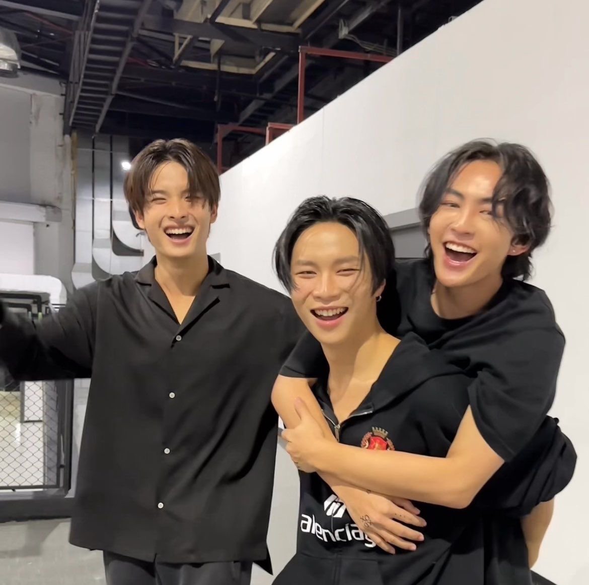 เฟิ้ด tweet media