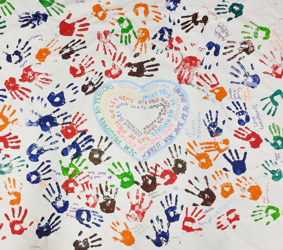 ChaplainLHS's tweet image. Everyone took a lead, from @loretochorlton Headteacher to our amazing @SalfordDiocese Pupil Chaplains. And the Cloth of Hope is almost complete &amp;amp; will soon be on its way to @marywardloreto #Internationality #OurLadyOfLoreto #Advent2024 @ibvmngo @IbvmE @RCSalfordEd