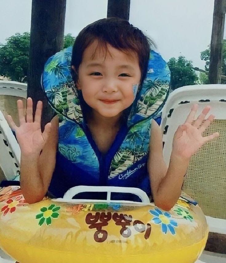 malleejn's tweet photo. Tetangga Kok Jatuh Cinta
; Masa kecil #IdarIsel

lee haechan ft. ningning mini au
— by. malleejn https://t.co/m2QwbDGAVC