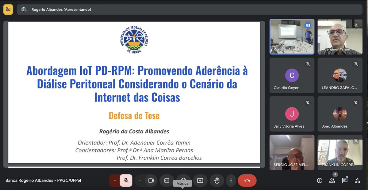 frankcbarcellos's tweet photo. 🎉🎓 Parabéns ao Rogério da Costa Albandes pela defesa brilhante da tese intitulada "Abordagem IoT PD-RPM: Promovendo Aderência à Diálise Peritoneal Considerando o Cenário da Internet das Coisas"! 🌐👨‍⚕️

Este trabalho inova ao propor uma abordagem tecnológica que integra IoT e ciência de situação para melhorar o acompanhamento de pacientes em diálise peritoneal domiciliar. Um grande passo para a saúde digital e um exemplo de como a tecnologia pode transformar vidas! 🚀✨💡 
Essa abordagem inovadora utiliza tecnologias como a Internet das Coisas (IoT) para oferecer:

Monitoramento remoto de saúde,
Acompanhamento personalizado e em tempo real, possibilitando a detecção precoce de complicações;

Maior adesão ao tratamento domiciliar, melhorando a qualidade de vida dos pacientes.

Para os pacientes, isso significa mais autonomia, menos deslocamentos e um cuidado mais próximo, mesmo à distância. 🏡❤️

👏 Parabéns ao pesquisador e sua equipe pelo impacto positivo no cuidado à saúde renal e pela demonstração de como a tecnologia pode tornar os tratamentos mais humanos e acessíveis.

#DiálisePeritoneal #IoT #SaúdeDigital #Nefrologia #Inovação #CuidadosDeSaúde #QualidadeDeVida #IoT #Nefrologia #DiálisePeritoneal #Inovação #ISPD #CiênciaDaComputação
