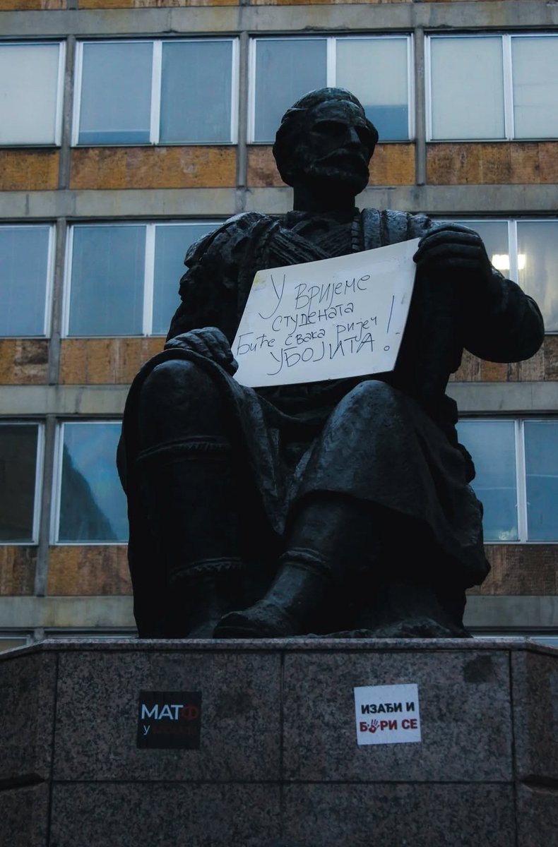 Dobar dan samo studentima koji gradjanima Srbije drze predavanje kako se bori za svoju drzavu...