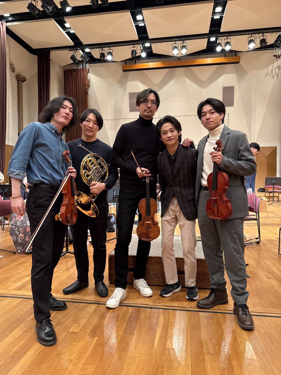 sakiya_violin24's tweet photo. 東京音大の学生さんたちが立ち上げたオケ「東京フレッシュフィルハーモニー」の指導でした！

オケの皆さんと、若手で大活躍の素晴らしいヴァイオリニスト、渡辺紗蘭さんのシベリウス協奏曲。
皆さん素晴らしい👏

自分たちでオケやっちゃおう！って出来る子たち凄い。
ぜひ、聴きに行ってみて下さい！ https://t.co/pTaMp8gGSM