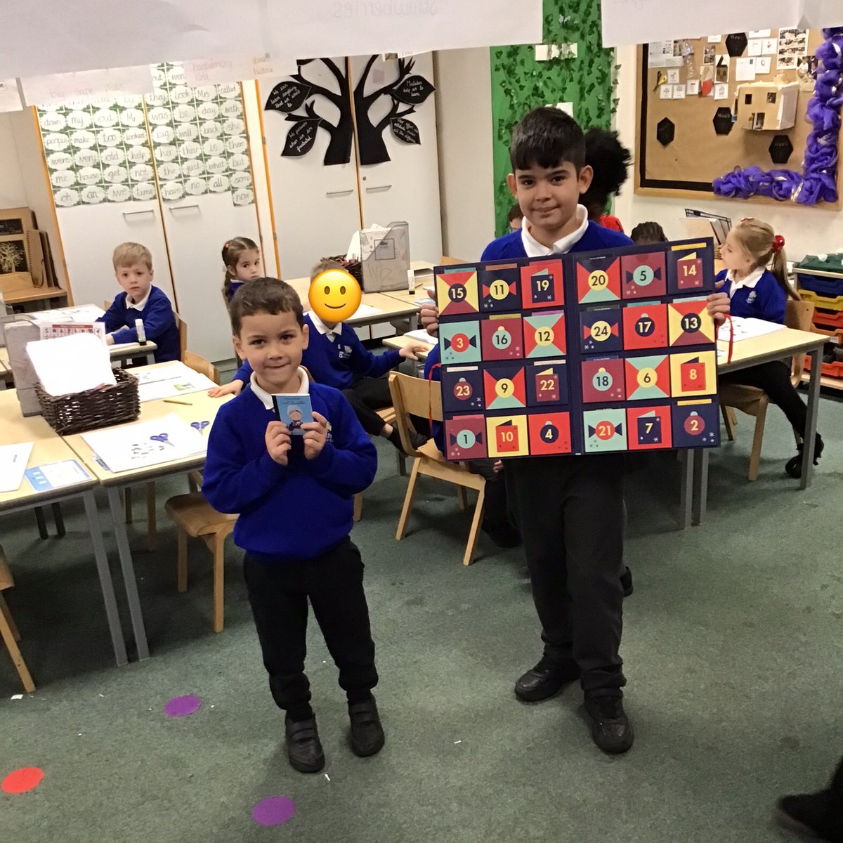 Today it was Hazel trees turn to open number 10 on the advent calendar. We can’t wait to read all about Ernest Shackleton! 🚢