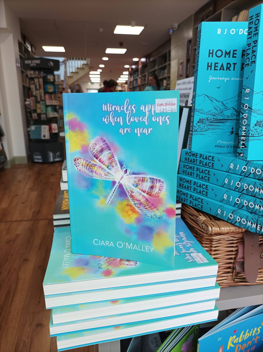 📗📕 Ciara O’Malley’s book Miracles Appear When Loved Ones Are Near has really resonated with readers since it was first released in 2020. 

📍It is on sale in all good bookshops and online (with more details) via mayobooks.ie/Miracles-Appea…