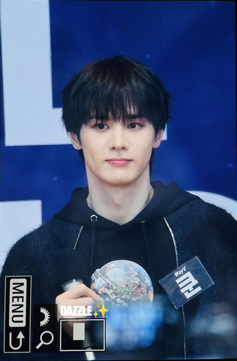 dazzle_0101KUN's tweet photo. 241211 아돌라

#쿤 #KUN #钱锟 #クン 
#WayV #威神V https://t.co/bLkvudMHcv