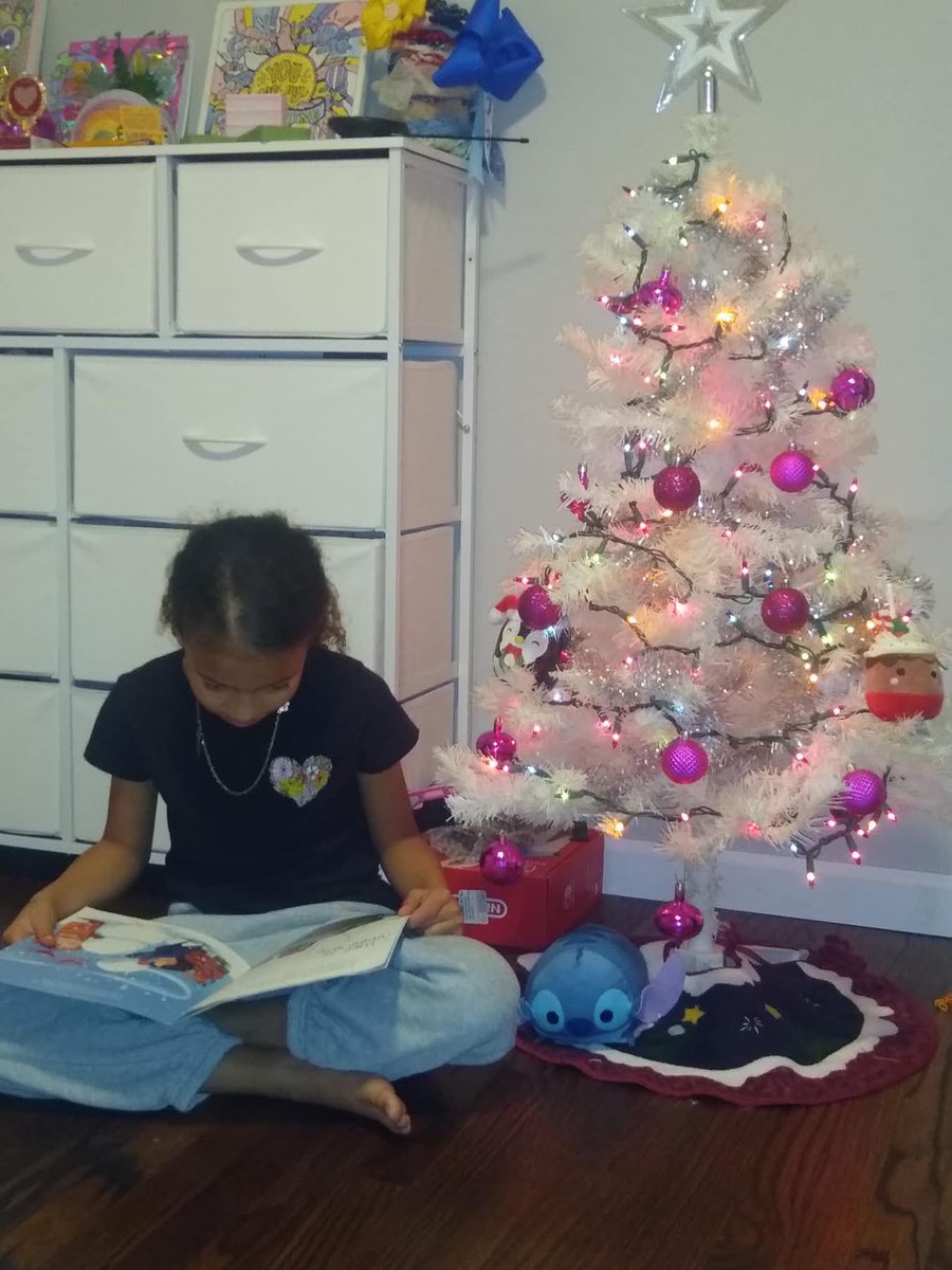 More Wildcats CAUGHT reading at home!