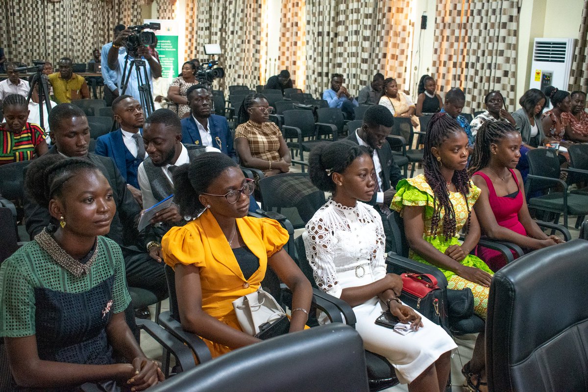 rafamall's tweet photo. Scenes captured during the 6th Induction ceremony of 16 Medical Herbalist into Traditional Medicine Practice Council, TMPC🎊🎊🚀🚀🚀
#TMPC 
#GAMH #HERBALMEDICINE 
#Traditionalmedicine https://t.co/N7VzZtoFB1