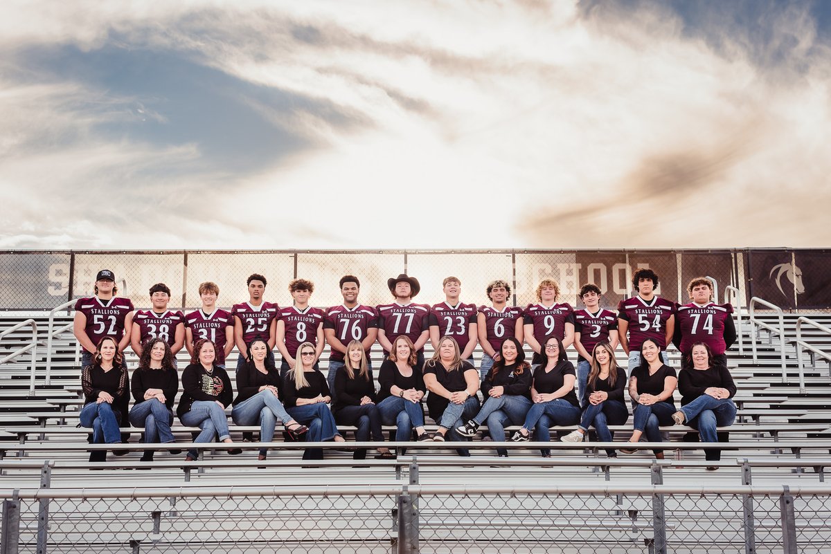 Ashley Durham - Phoenix Family/Senior Photographer (@xoashdurham) on Twitter photo I recently spent some time with <a href="/SRHSFootball1/">Shadow Ridge Football -AZ</a> to take photos of the football seniors with their moms at our stadium. Congratulations to all the moms who have raised some incredible young men!
ashdurham.com/football-senio… I recently spent some time with <a href="/SRHSFootball1/">Shadow Ridge Football -AZ</a> to take photos of the football seniors with their moms at our stadium. Congratulations to all the moms who have raised some incredible young men!
ashdurham.com/football-senio…