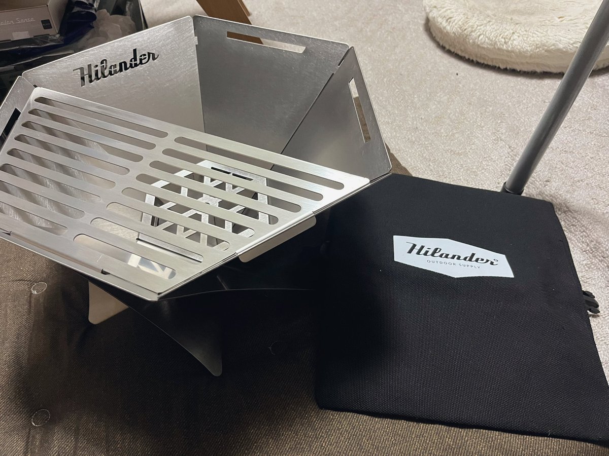 syo_camp's tweet photo. おNEW焚き火が届いたので開封して組み立ててみた👍
焚き火が楽しみだ〜🔥
#Hilander https://t.co/96pa2Su5E5