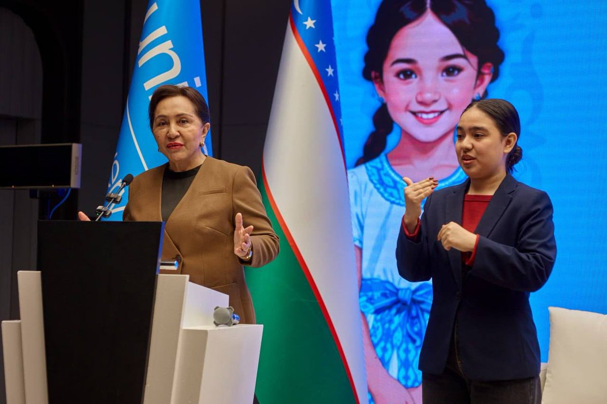 castillore_m's tweet photo. On the 30th anniversary of ⁦@UNICEF_UZB⁩, we honor our champions for child rights! ⁦@TNarbaeva⁩ ⁦#unicef30 #CRC35 https://t.co/DkDlfWqW5D