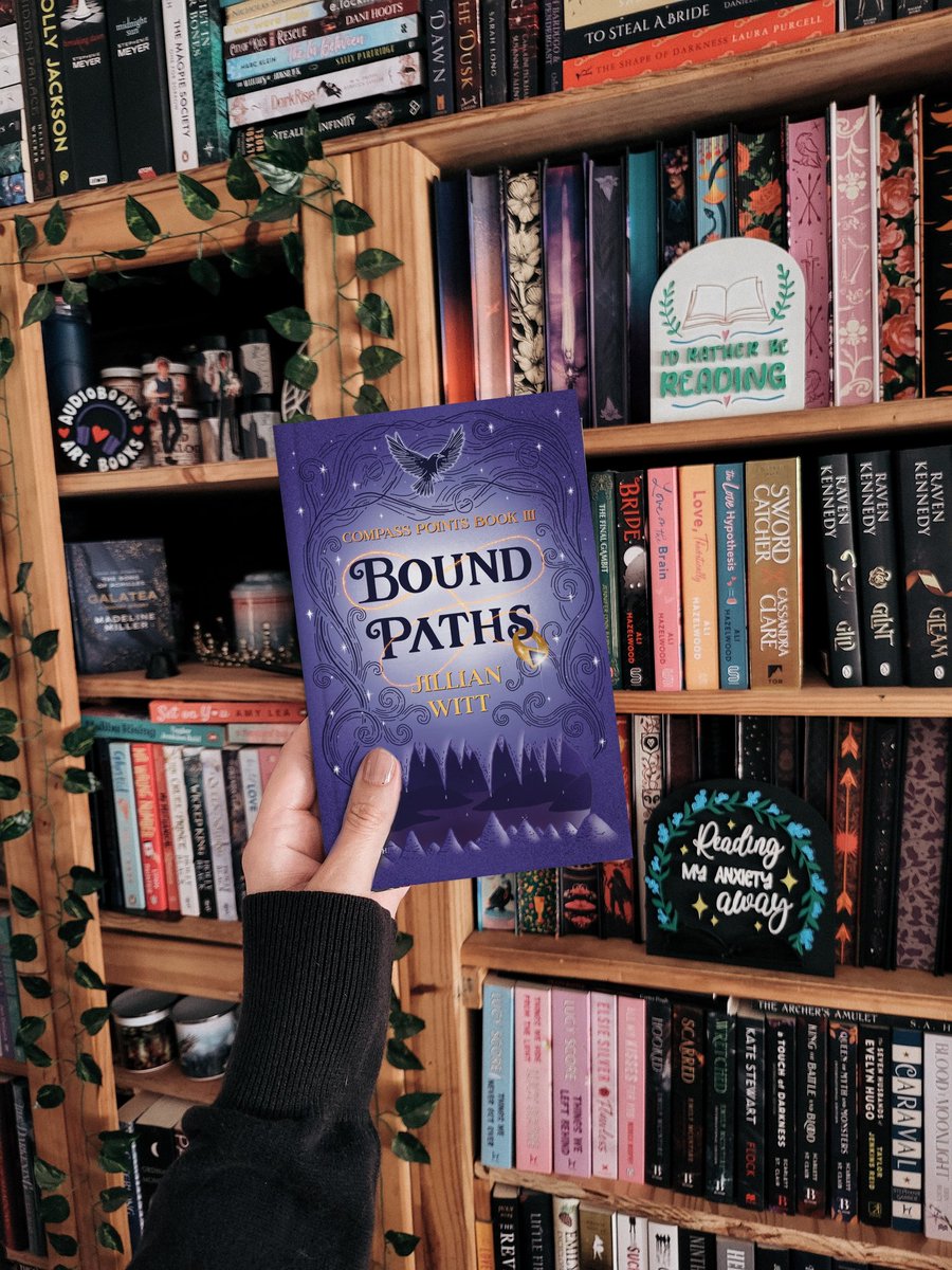 rozanne_visagie's tweet image. Happy release day to Bound Paths by @MythandMagicBC 🎉✨️

Tropes
• Bonded Fae
• HEA
• He crawls for her
• Meddling Gods
• Elemental Magic
• Found Family

✨️ Available on KU✨️
#newrelease #boundpaths #compasspoints #tangledpower #romanticfantasybooks #jillianwitt