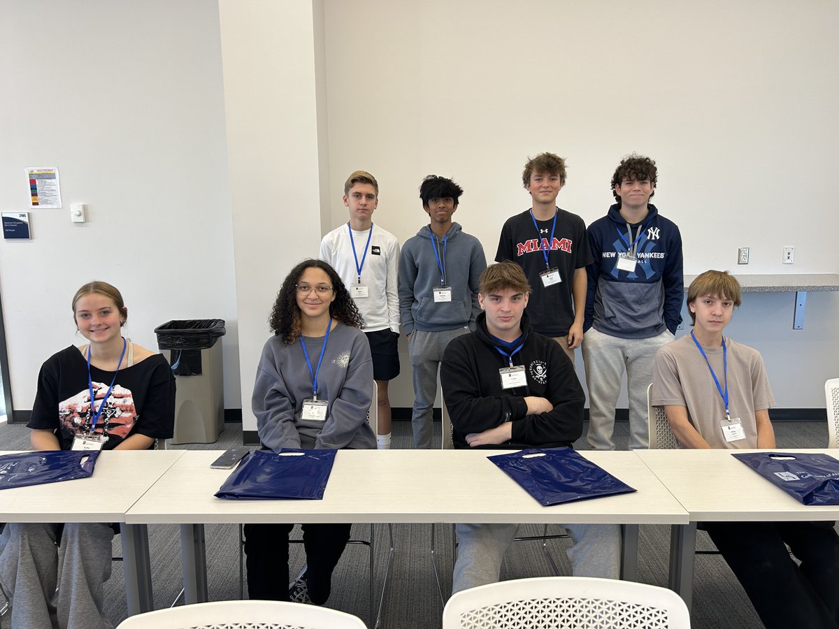 FblaRevere's tweet photo. Exciting 1st Semester for our Business Classes!  We have  attended Experience Business at the University of Akron, hosted a Guest Speaker on Cryptocurrency, and took a field trip to the Pro Football Hall of Fame.  Real world learning at RHS! https://t.co/xzZZLk9MGn