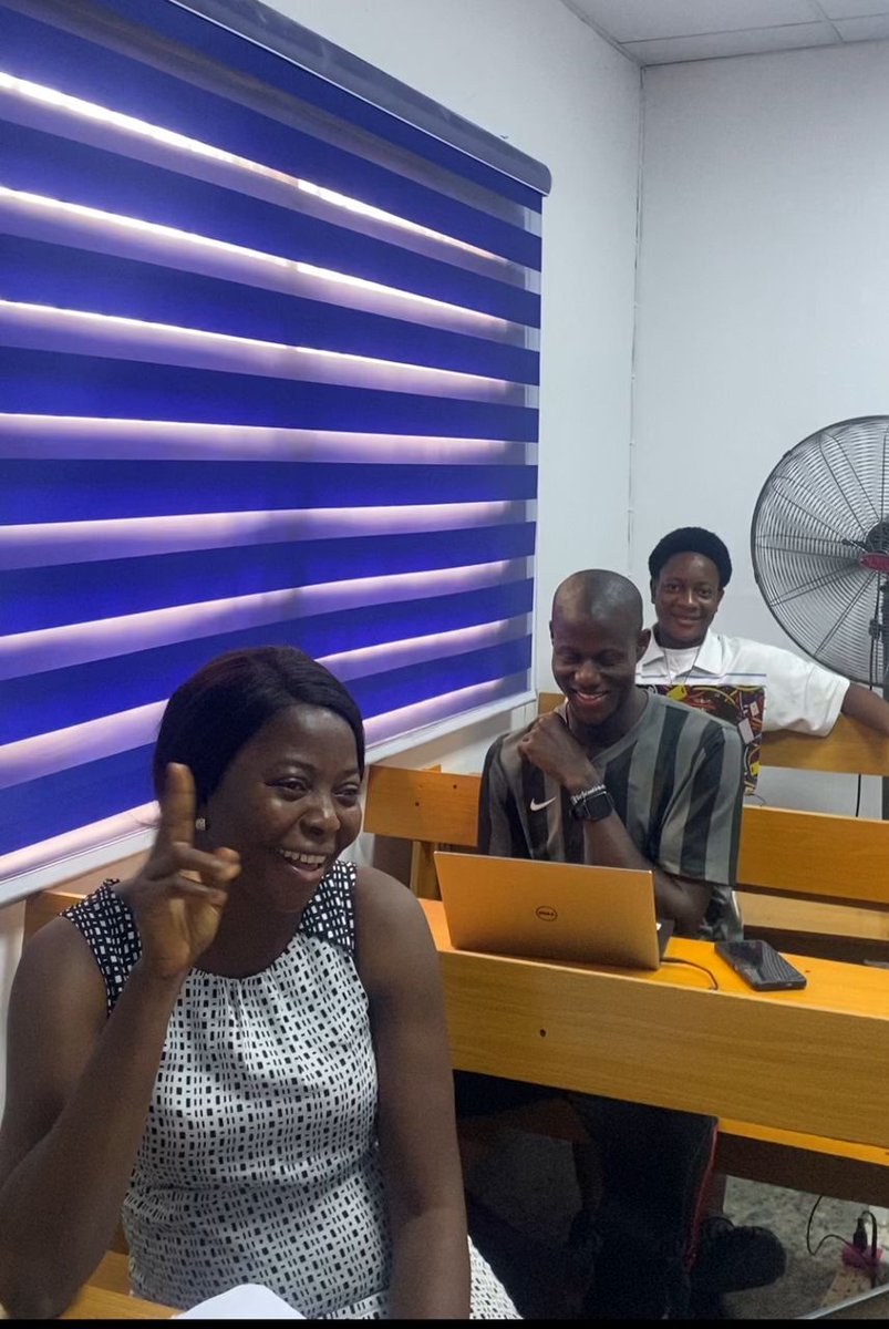 cyclobold's tweet image. Think Tech, Think Cyclobold!
.
.
.
.
#classroomexperience #techinnovation #techschoolinlagos #funlearning #plug