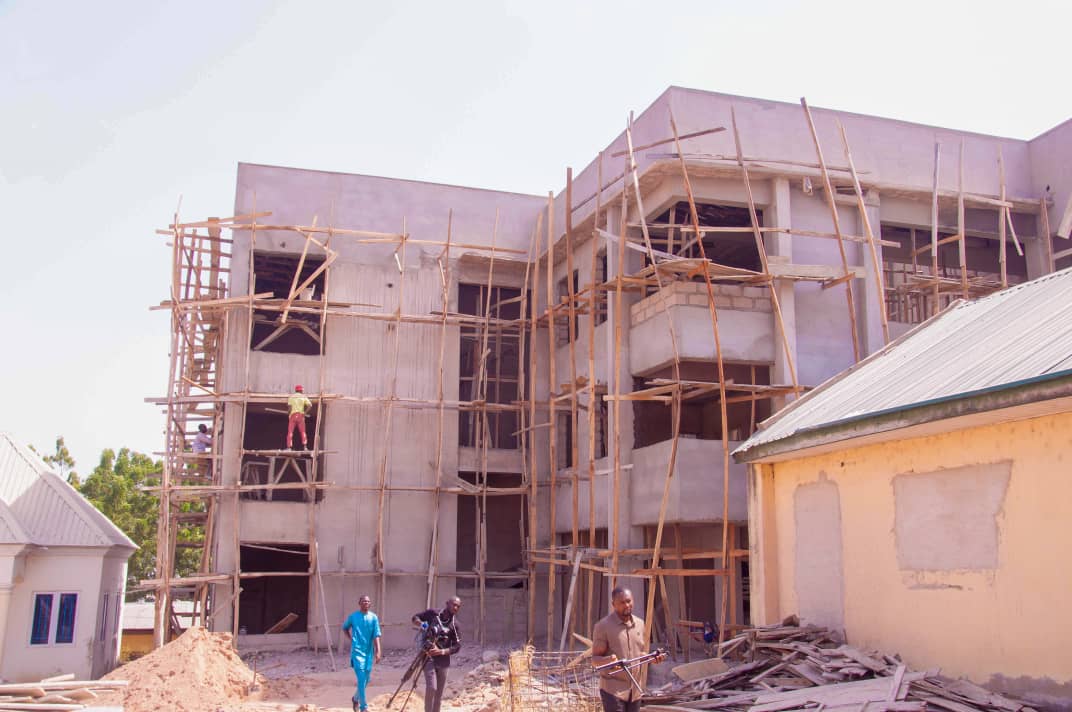 Adamawa State Government (@followadsg) on Twitter photo Adamawa State Advances Digital Governance with Cutting-Edge Technology for Land Administration
In a bold step toward enhancing digital governance, <a href="/GovernorAUF/">Ahmadu Umaru Fintiri</a>’s administration, through its State Action on Business Enabling Reforms (SABER) initiative, has introduced advanced Adamawa State Advances Digital Governance with Cutting-Edge Technology for Land Administration
In a bold step toward enhancing digital governance, <a href="/GovernorAUF/">Ahmadu Umaru Fintiri</a>’s administration, through its State Action on Business Enabling Reforms (SABER) initiative, has introduced advanced