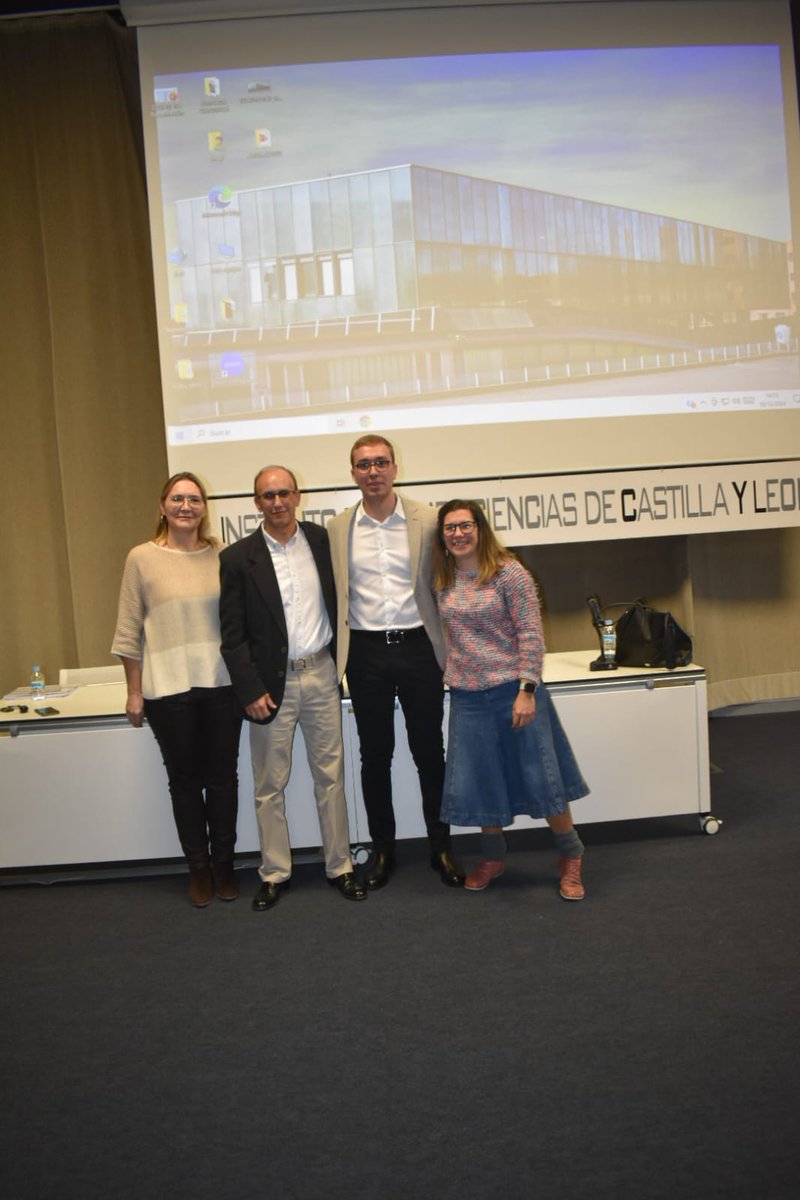Incyl_Usal's tweet photo. 🎓 Huge congratulations to Dr. Daniel Cañada García on successfully defending his doctoral thesis yesterday! 🥳 Your hard work, dedication, and brilliance have truly paid off. Welcome to the PhD club, Dr! 🎉✨ #NewPhD https://t.co/1c7ZkmkVXM
