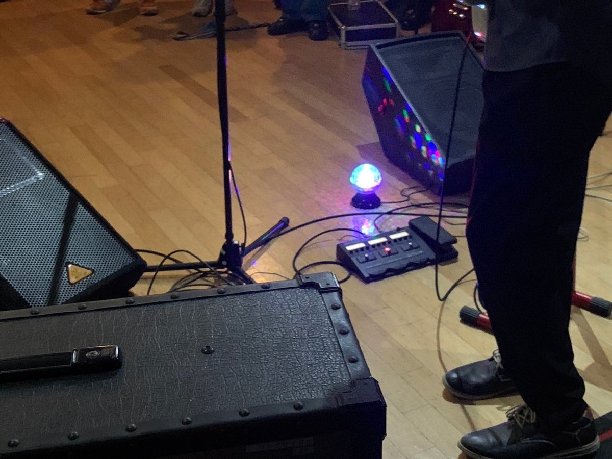 12/8に全体練を行いました！
課題曲として丸の内サディスティックを演奏しました！
ここ数ヶ月全体練の投稿をあまりしておりませんでしたが、全体練は毎月開催しております！
ご興味のある方はぜひDMにてご連絡ください！