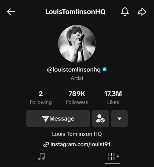 lulixtommo's tweet photo. Cambiaban todo el user y nombre jsksjs ya veo que lo ponen a hacer tiktoks a louis me cago de risa https://t.co/OPbv03lLwc