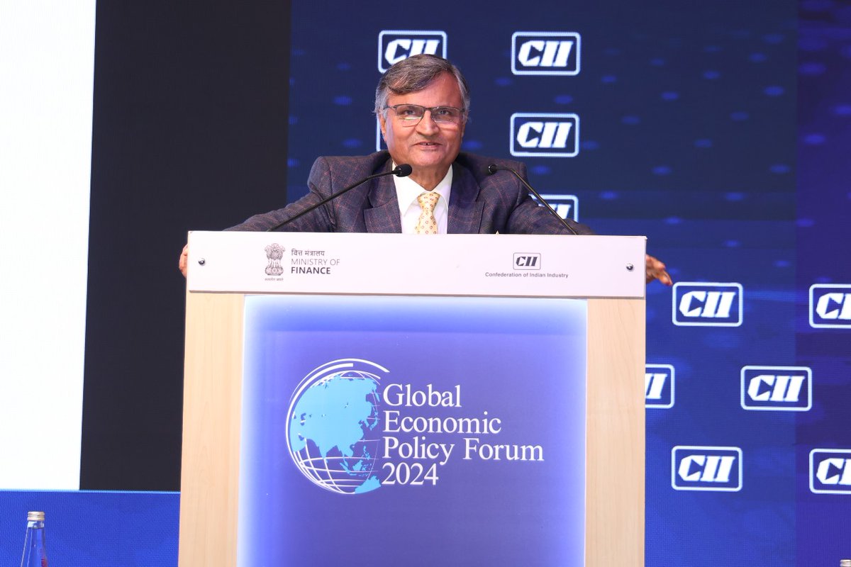 FollowCII's tweet photo. The growth of agriculture today is not just about yield but about value addition, climate resilience, and empowering farmers. Agriculture is evolving with emerging growth trends like organic farming, digitalisation, and export-driven strategies shaping its future. ~ Dr @Ramesh_ChandDr , Member, @NITIAayog and Chairman,@IEGResearch at the session on Unlocking the Potential of India’s Agriculture at #CIIGEPF2024

#GlobalEconomicPolicyForum24 #CIIGEPF2024 #EconomicGrowth #Development