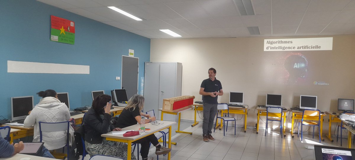 📢 Formation conjointe #TerraNumerica &amp; #DRANE !
🎯 Au programme 
🧮 Algorithmes &amp; IA avec Frédéric Havet
👩‍🏫 Chabots pédagogiques avec Nathalie Perez pour la DRANE
✨ Une journée riche en découvertes et innovations pour l'éducation ! #IA #ÉducationNumérique <a href="/RegionAcPaca/">Région académique Provence-Alpes-Côte d'Azur</a>