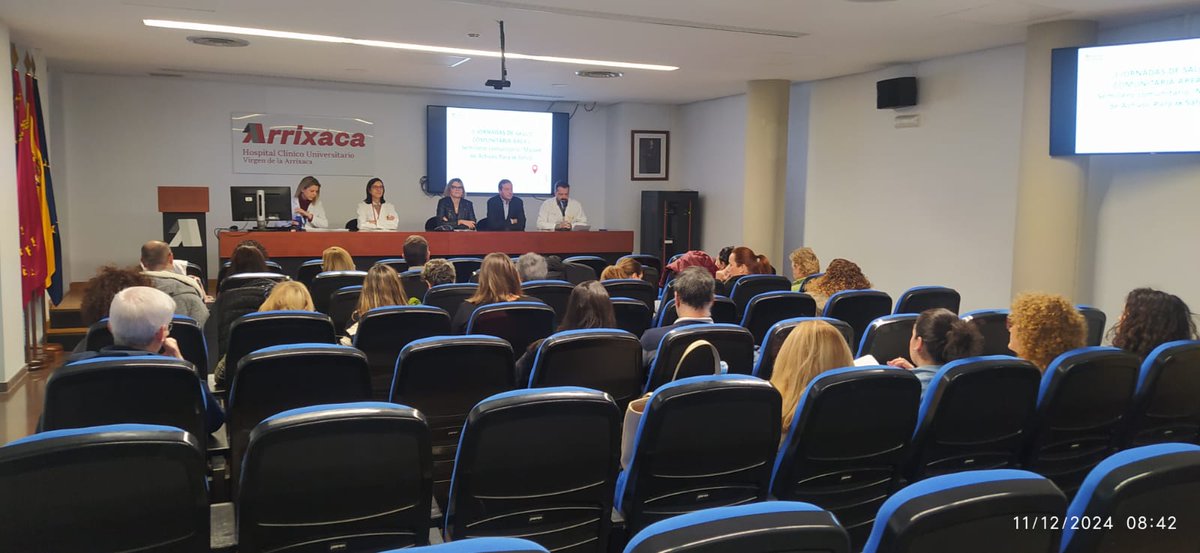 El hospital Virgen de la Arrixaca 🏥 ha acogido hoy la celebración de las Segundas Jornadas de Salud Comunitaria: "Semillero Comunitario".  

La actividad estaba dirigida a todos los profesionales de los ámbitos de la salud, los servicios sociales y la comunidad, con el objetivo