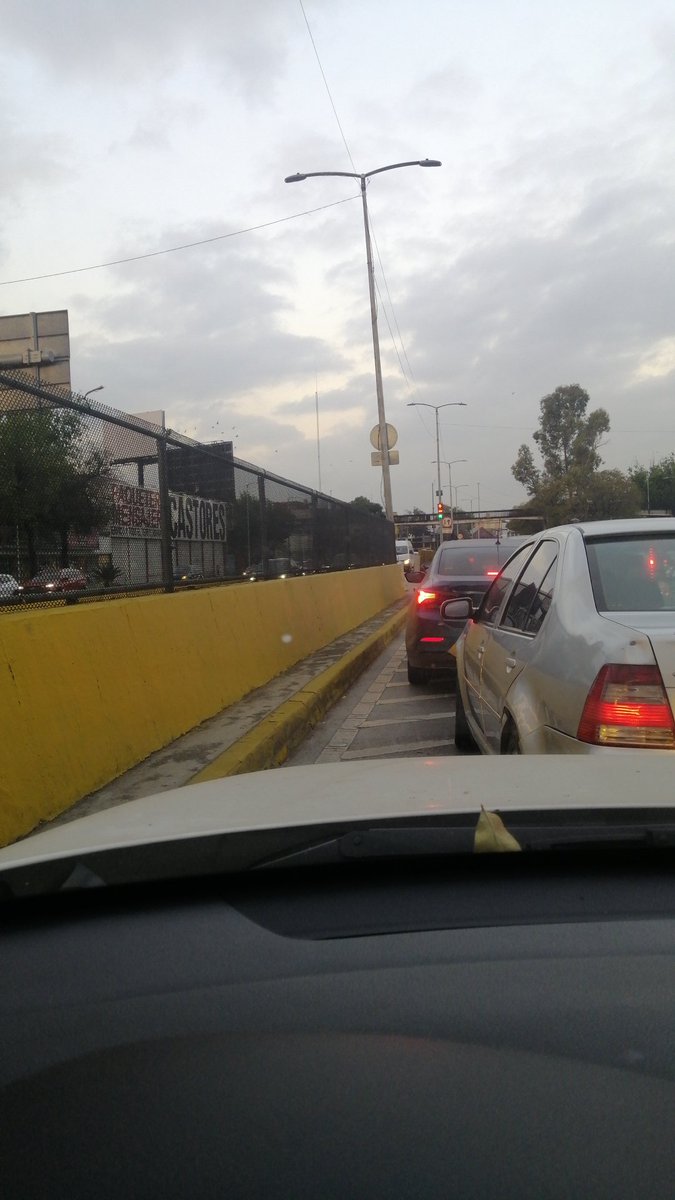 franmx's tweet photo. @trafico889 Cerrado https://t.co/cYmwvrgaNc
