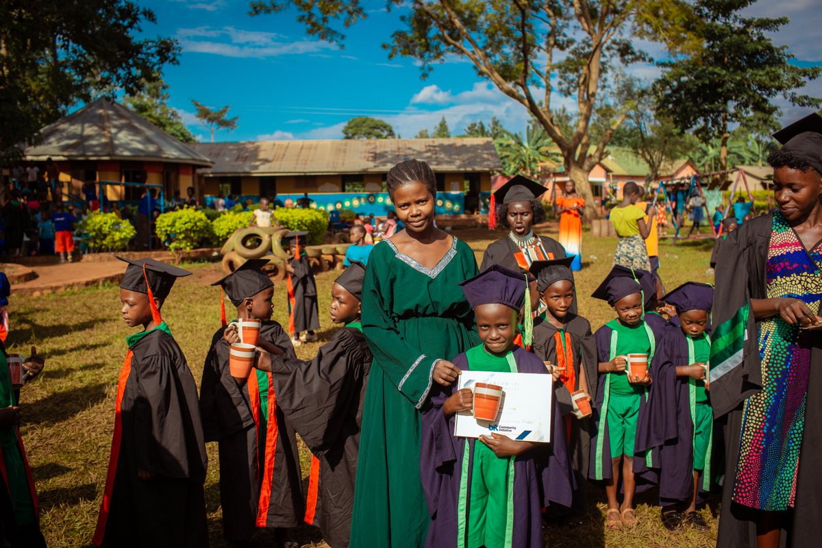 BKCommunityUG's tweet photo. Woman Crush Wednesday: Celebrating Mothers

Here’s to the mothers who nurture dreams and inspire futures. This amazing mom reminds us of the power of love and dedication in shaping young lives.

#WCW #CelebratingMothers #BKCommunity @softpoweredu  @karothk256  @IsaacSeelam1 https://t.co/TRO9JX72GN