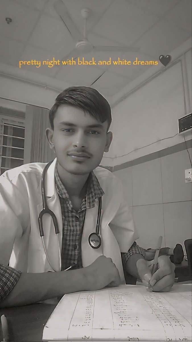 बेहतर से बेहतर की तलाश करो,मिल जाए नदी तो समंदर की तलाश करो,टूट जाता है शीशा पत्थर की चोट से,टूट जाए पत्थर ऐसा शीशा तलाश करो !!

      प्रेरणादायक _______ रामसा चौधरी