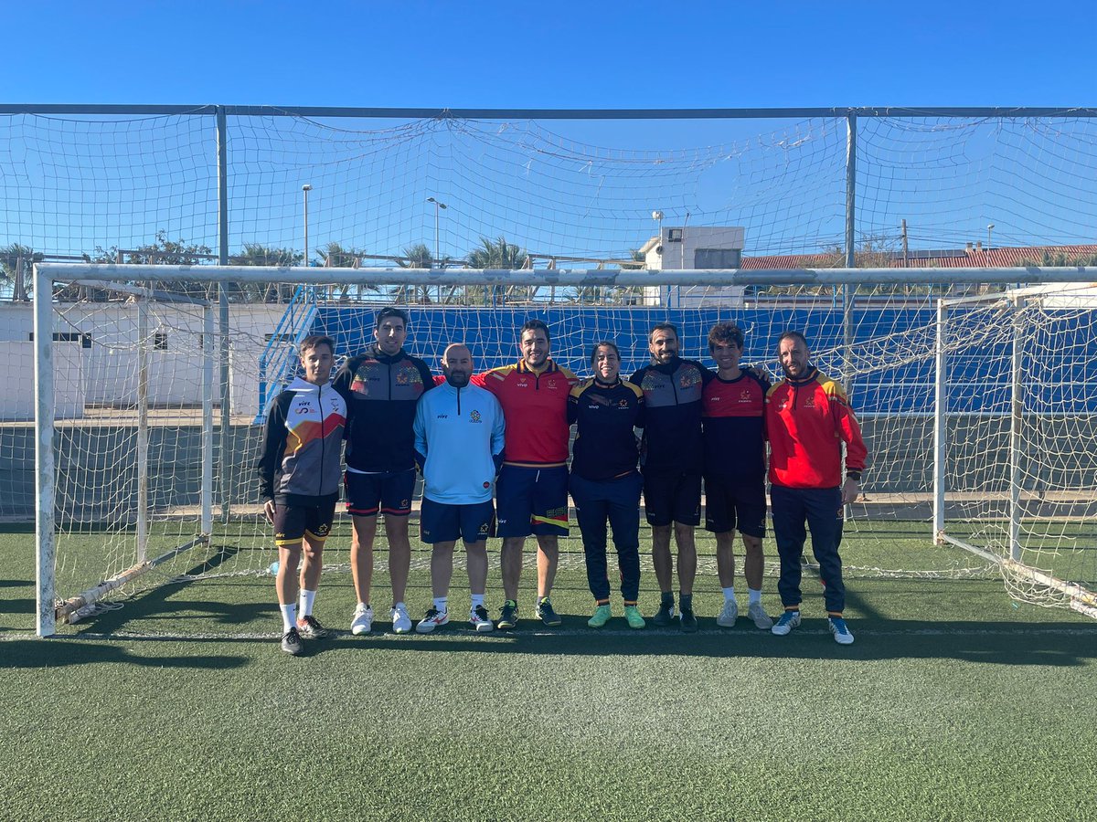 _FEDPC_'s tweet photo. 📣⚽ Finaliza una satisfactoria concentración de la Selección Masculina de Fútbol Sub-19🇪🇸
📰Más información en el enlace➡️ https://t.co/gXX4n5tOtg https://t.co/FfKtR3AmMm