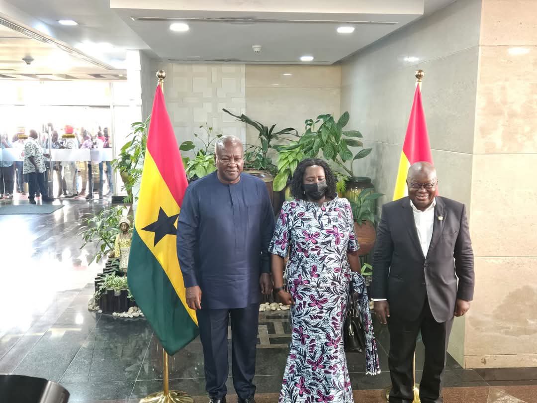 joyce_bawah's tweet photo. A few days after his resoundingly emphatic and decisive victory, in the 2024 elections, #PresidentElectJM, HE John Dramani Mahama and his team were warmly received by the President of the Republic of Ghana, @NAkufoAddo and some ministers of state at the Jubilee House.
Both leaders have had very warm and cordial discussions about the state of the economy and the security of the country, and have promised to work together to ensure a seamless transition.