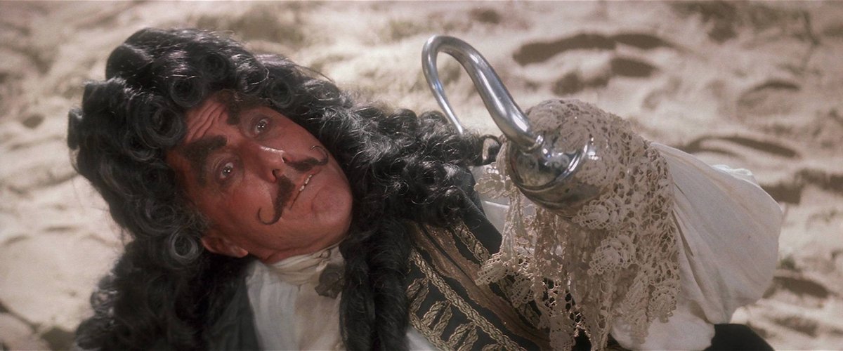 UnCinefago's tweet photo. "Hook" cumple 33 años, si esta maravilla del cine de aventuras es parte de tu infancia, retuitea y que jamás caiga en el olvido. https://t.co/pWnS9QcNeK