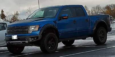 OldProgFan's tweet photo. @bushontheradio Has massive pickup truck that needs multiple parking spaces c-nt. https://t.co/GSX16LBk8j