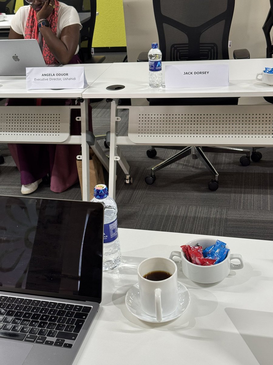 akajaymo's tweet image. Small small meeting with @jack representing @ujuzicode