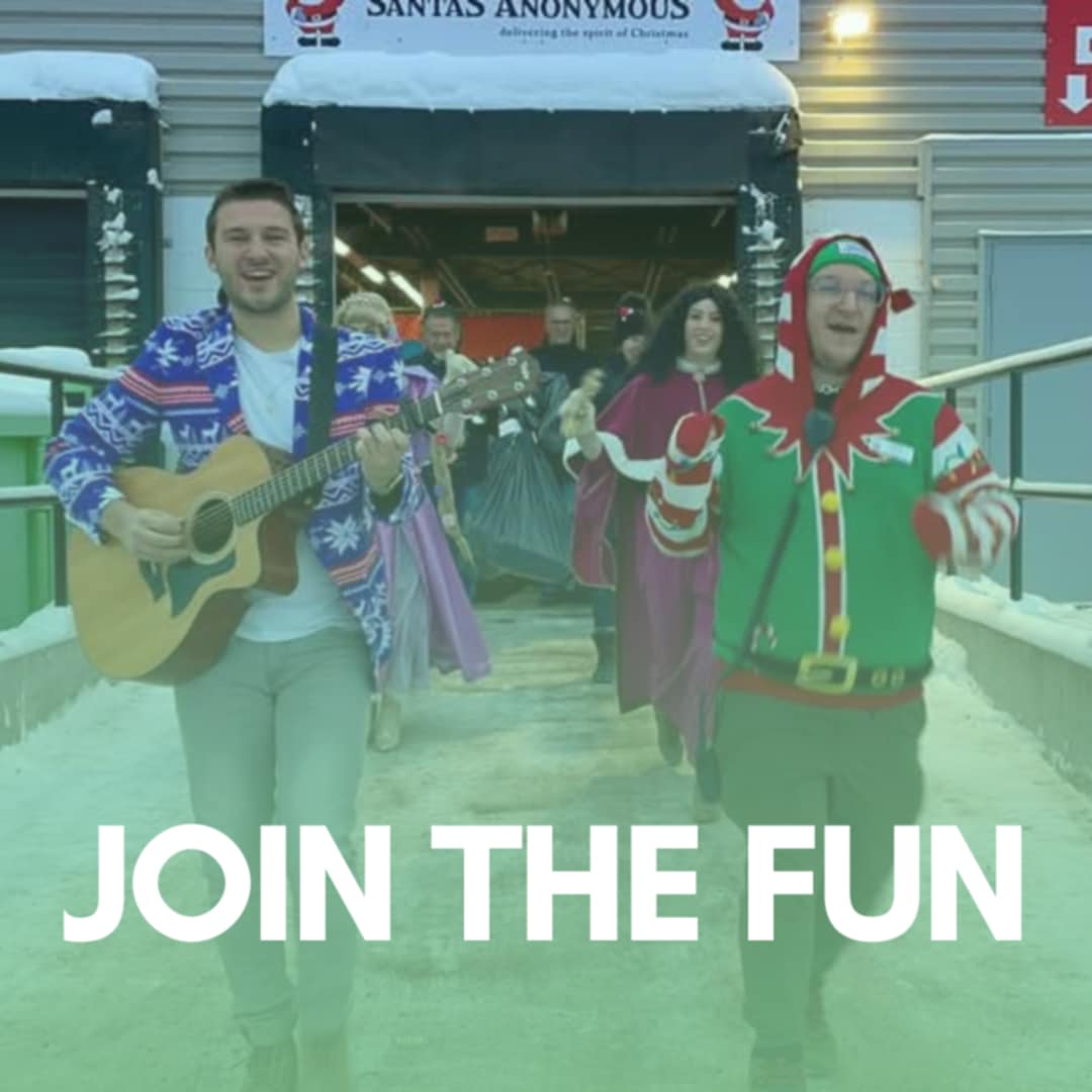 SantasAnonymous's tweet photo. 🎉PORTERS NEEDED DEC 14TH 🎉
This Saturday Santas Porters will work together to bring toy packages from Santa's Depot to Delivery Driver sleighs in the lot!🎅🏽✨

Who Can Join? 
👬🏽 Groups or solo volunteers
🎄 Youth aged 16+
💪 Anyone able to carry gifts

https://t.co/YEyydZbtVn https://t.co/HPZ6Rq5wv8