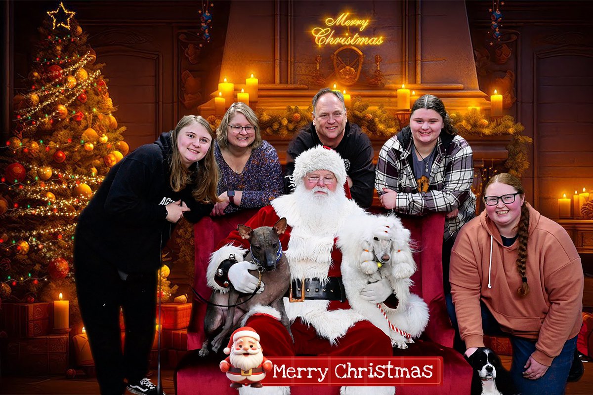 USeventPhotos's tweet photo. It’s not just kids these days!  It’s puppies, too!  #CATWcle #Cleveland #greenscreen #photobooth
@christmasatwcle https://t.co/eiiiUJKLlF