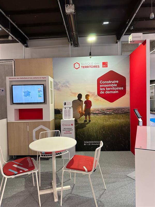 ⏰J-1 Salon des #maires de la Côte-d'Or  <a href="/21Amf21/">AMF 21</a> 
Retrouvez-nous dès demain sur notre stand <a href="/BanqueDesTerr/">Banque des Territoires</a>, aux côtés de <a href="/LPNews_BFC/">La Poste Groupe BFC</a> 

📅12 &amp; 13 décembre 2024
📍Parc des Expositions, Dijon
📢stand 86

Retrouvez le programme de nos évènements ici :
👉url-r.fr/pyUcW