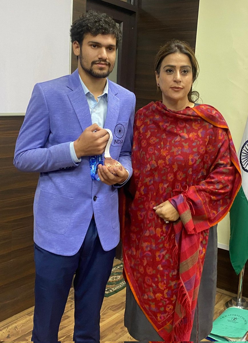JKSportsCouncil's tweet photo. Jammu and Kashmir Sports Council is proud to celebrate the incredible achievement of Rakesh Singh, a talented judo player from the Union Territory, who brought glory to J&amp;K by securing a bronze medal at the 10th Asia Pacific Deaf Games held from December 1 to 8, 2024,in Malaysia https://t.co/xbmRVkuSLL