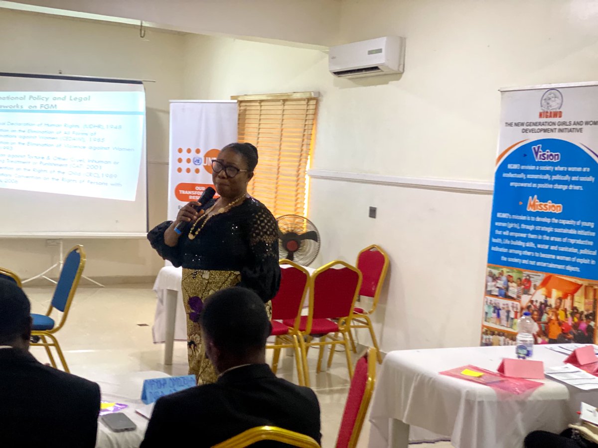 OchaiThankgod's tweet photo. Day 1: 3-Day Training for Lawyers on Ending FGM. Barr. Rita breaks down the Violence Against Persons (Prohibition) Act (VAPP): objectives, scope, structure &amp; content. 
#VAPP #EndFGM #EndFGM 
@UNFPANigeria @NIGAWD
@UNFPA   @AyodejiUzoma https://t.co/lwq3RTj9it