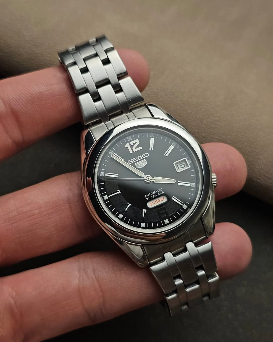 fastadopter's tweet photo. Seiko 5 https://t.co/pvdHasa0bH