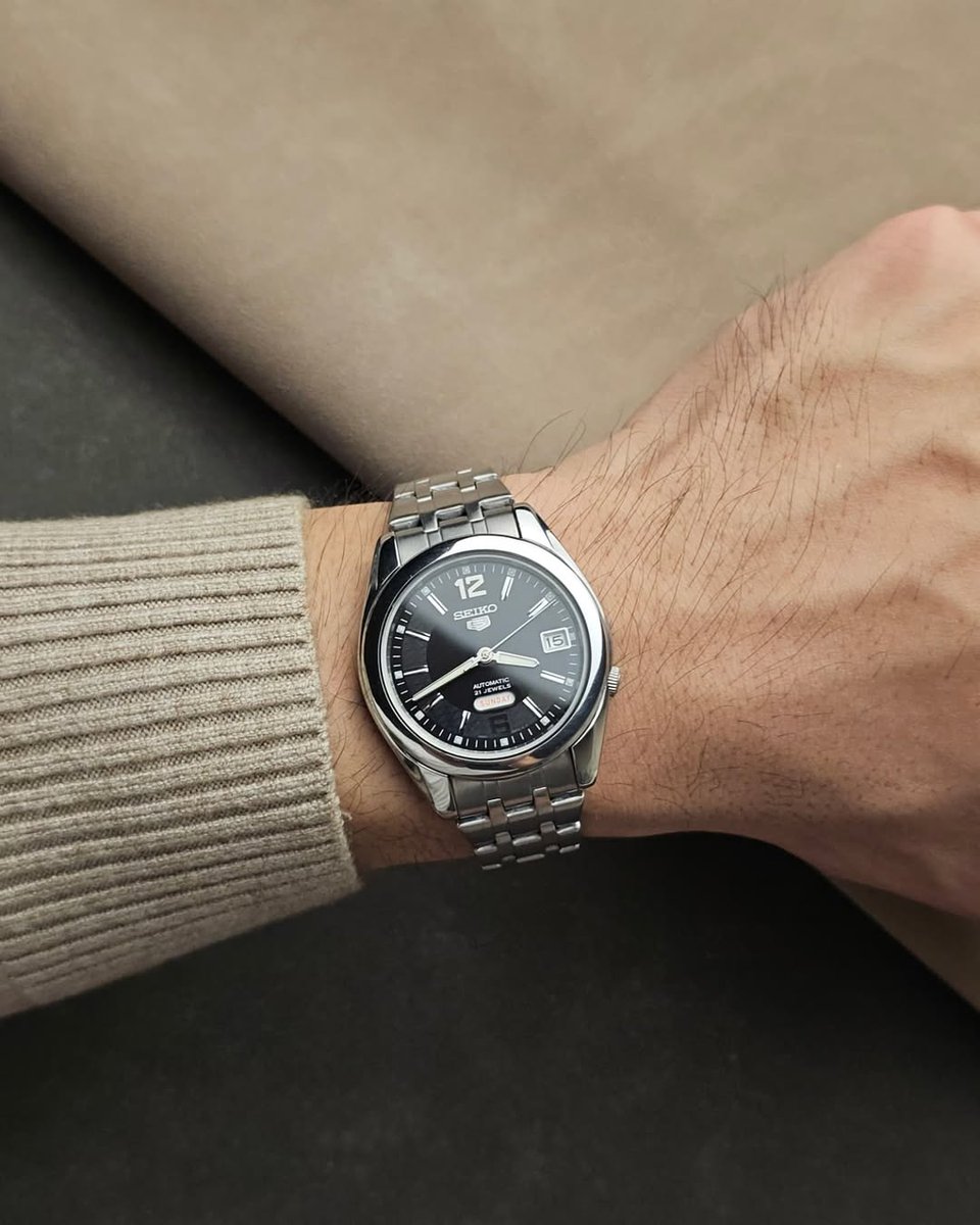fastadopter's tweet photo. Seiko 5 https://t.co/pvdHasa0bH