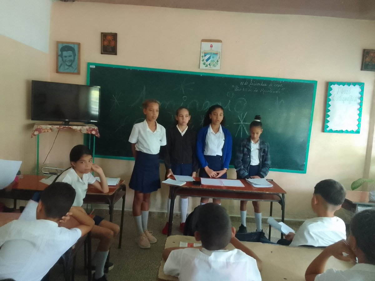 En la mañana de hoy los estudiantes de 7mo grado de nuestra institución educativa Esbu Mariana Grajales Cuello desarrollan el Seminario Integrador de Biología.#CubaMined