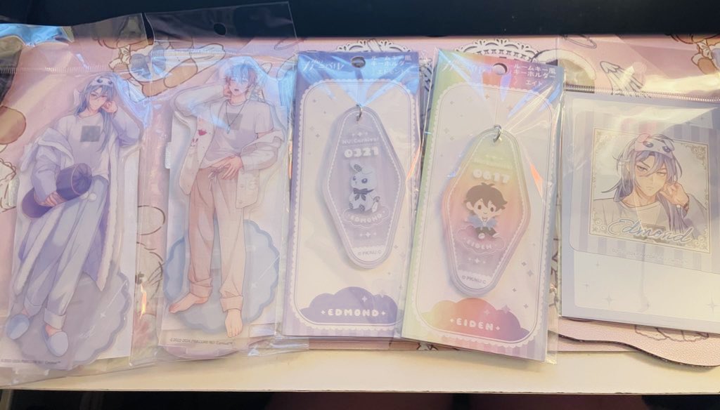 _000gateaux's tweet photo. They’re finally here https://t.co/3bUrdxVIX8