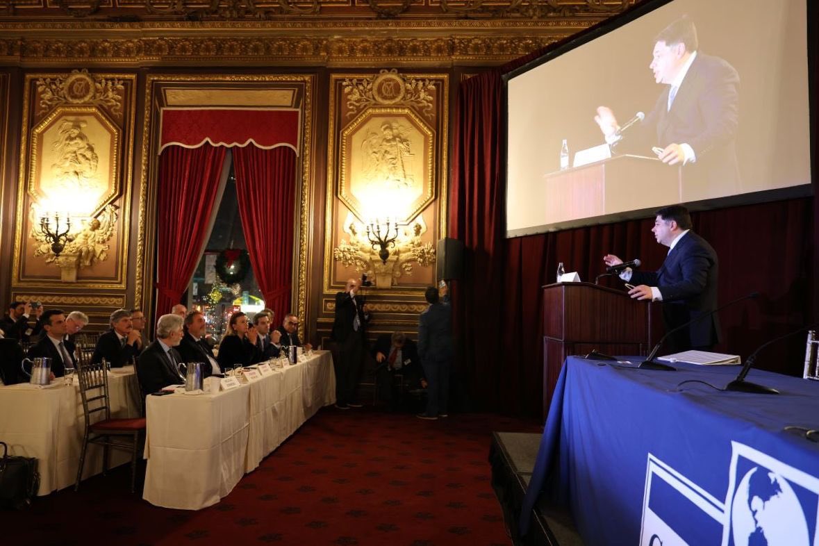 Honored to address the Capital Link Invest in Greece Forum in New York earlier this week to celebrate U.S. investment in Greece and encourage further collaboration to develop a vibrant Greek innovation ecosystem. 🇺🇸🇬🇷