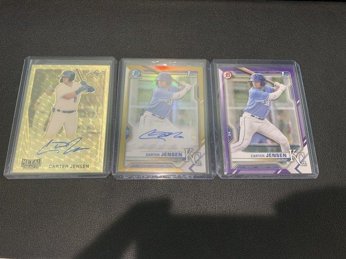 1212_sachiko's tweet photo. I finally collected these three signed refractor cards of Carter especially the gold-framed refractor card I had to ask a lot of people before I was able to buy them for my collection A hard-earned achievement. #NewYork #Wednesday #Carter #SignedCards #JuniorCollector #Collector https://t.co/mWJh7hKZX7