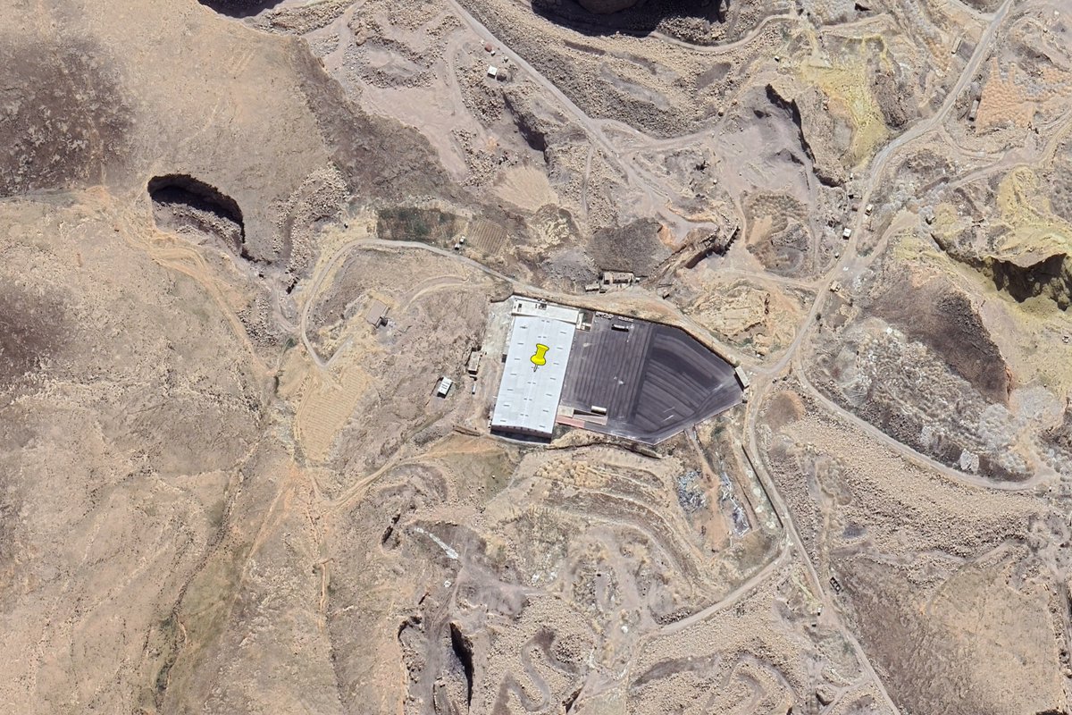 Assad's Captagon production facility geolocated in Damascus google.com/maps?ll=33.605…