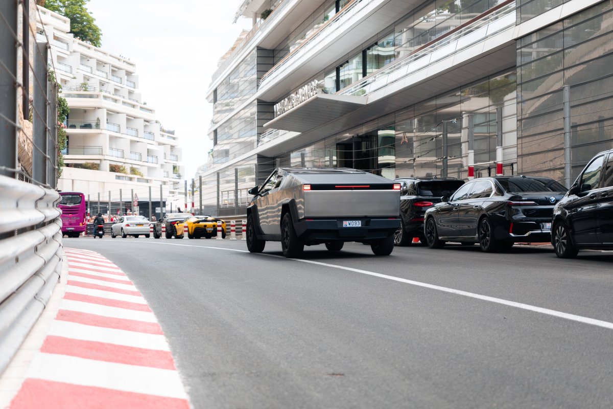 Top Marques Monaco tweet media